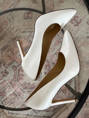 Nine West Tatiana Pump in Elegant White Pointed-Toe, 4” heel.
